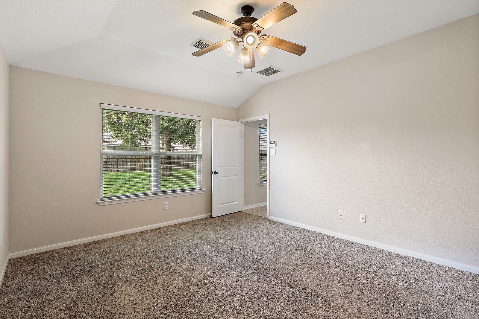 21522 Gannet Peak Way Property Photo 17