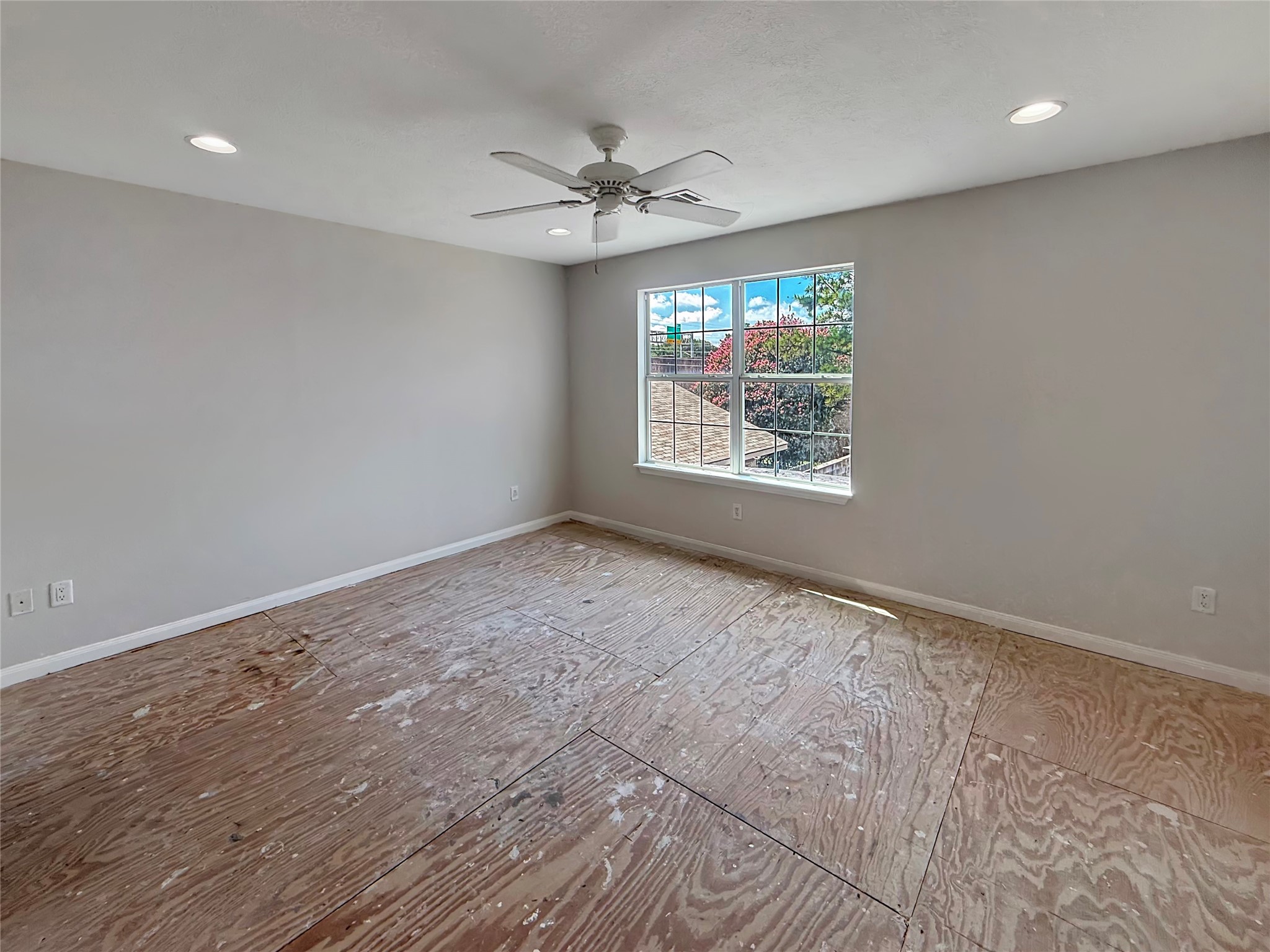 4319 Woodvalley Drive Property Photo 28