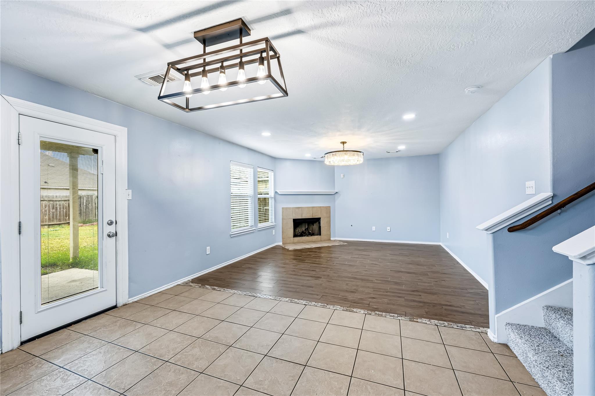 1435 Stone Bluff Drive Property Photo 8