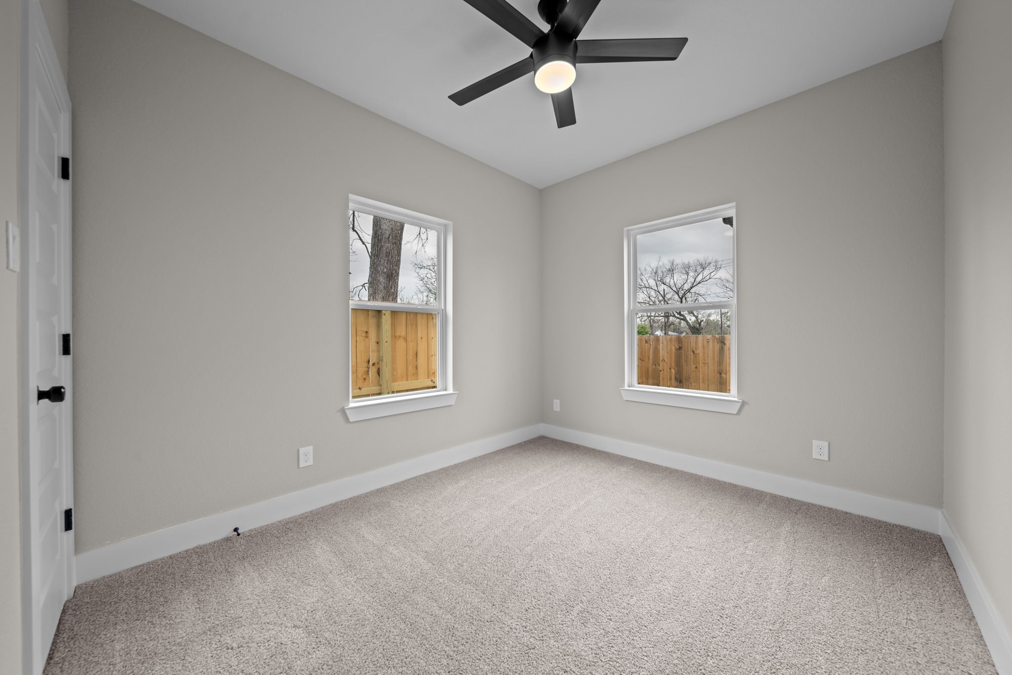 929 Green Meadow Lane B Property Photo 12