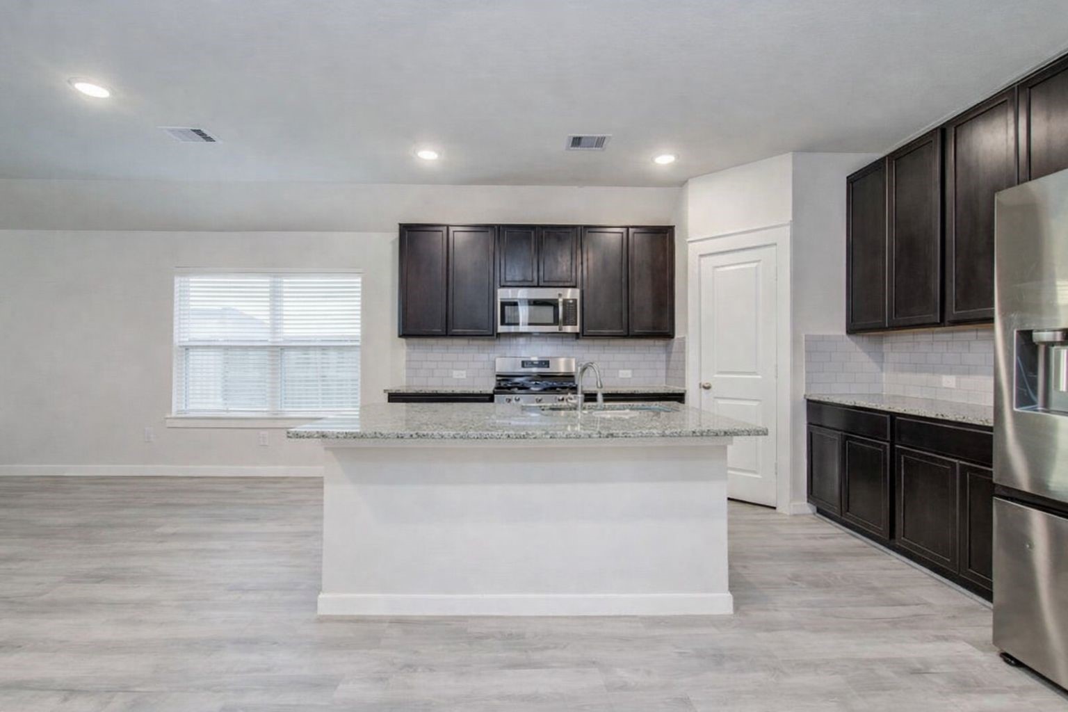 4773 Peony Green Drive Property Photo 12