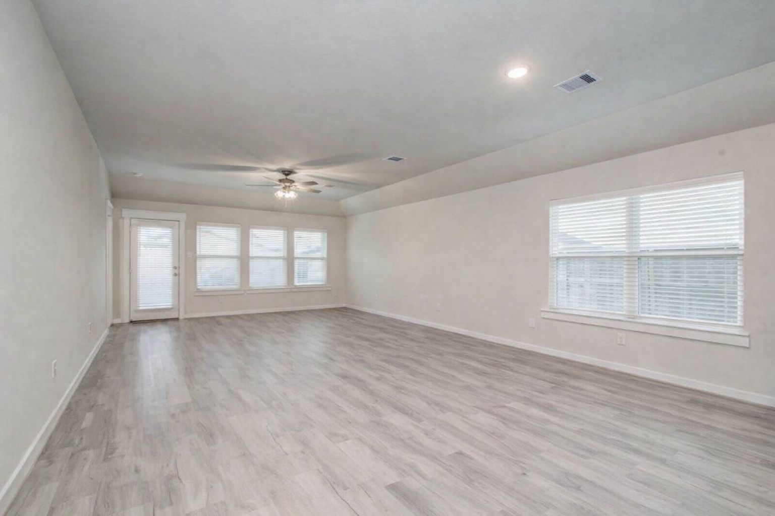 4773 Peony Green Drive Property Photo 13
