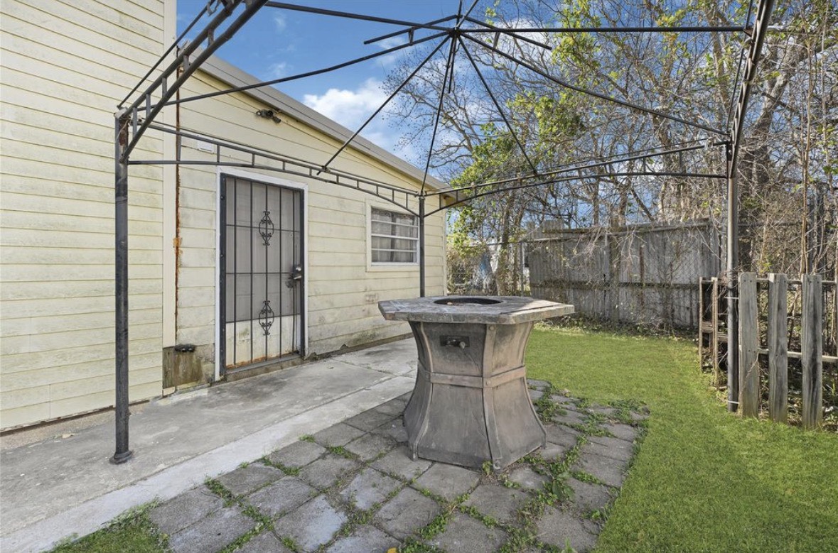 610 12th Street Property Photo 34