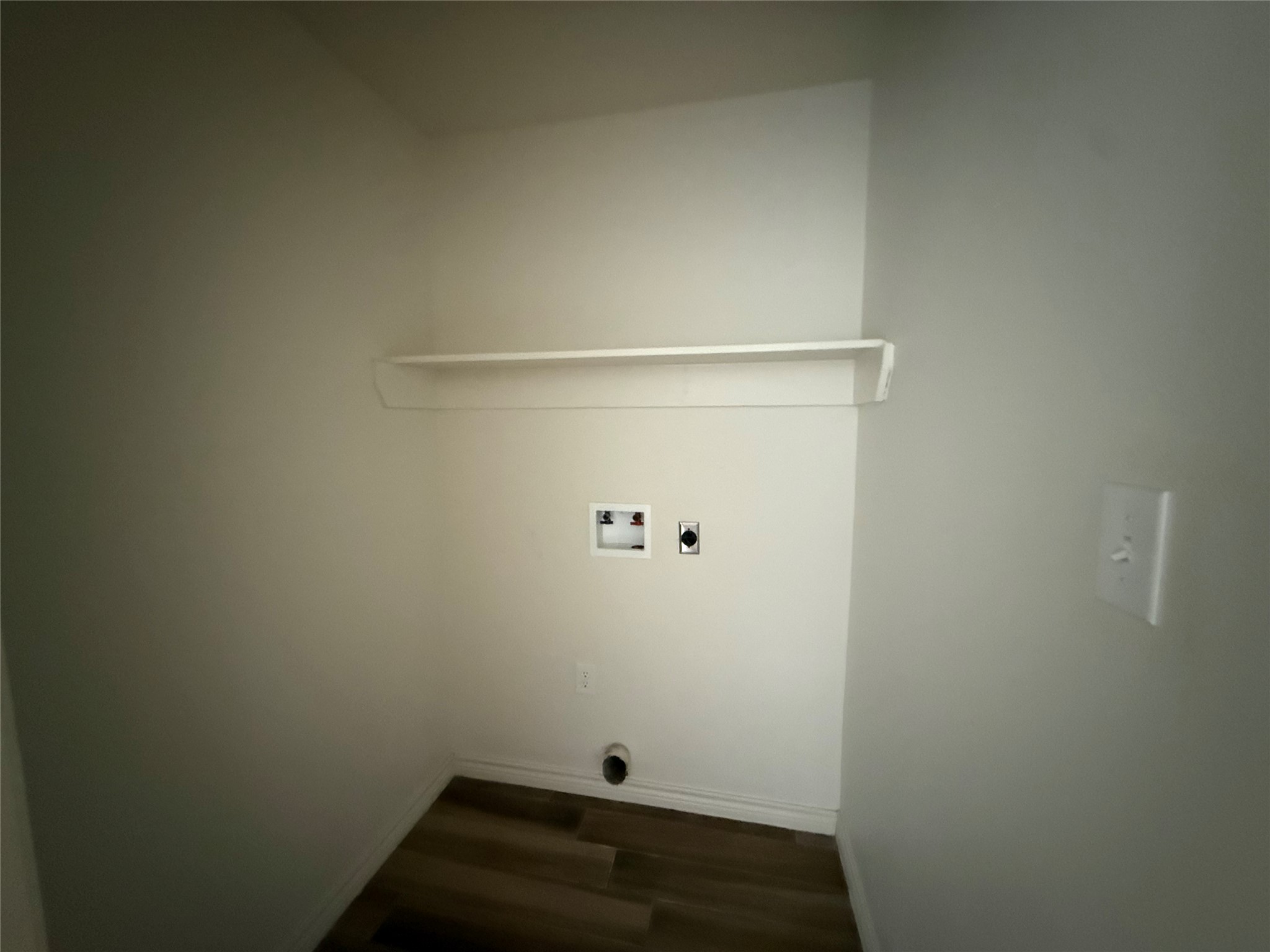 2724 Avenue D 7 Property Photo 8
