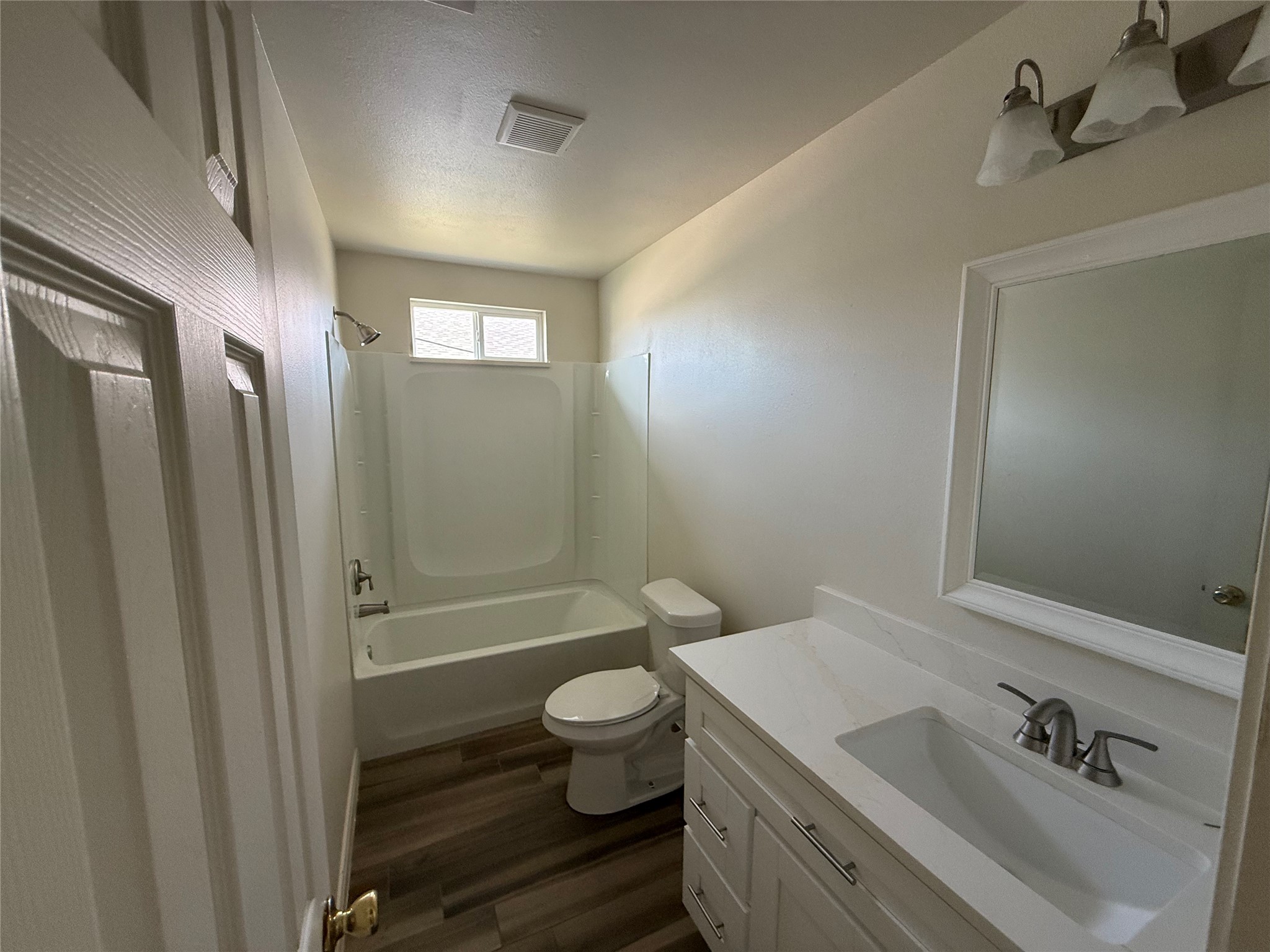 2724 Avenue D 7 Property Photo 10
