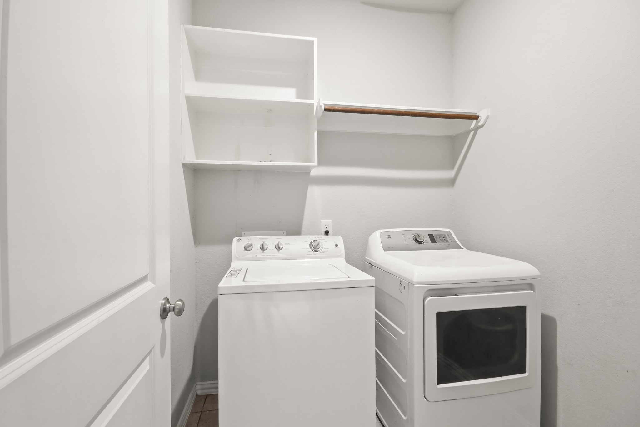 702 S Galley Drive Property Photo 15