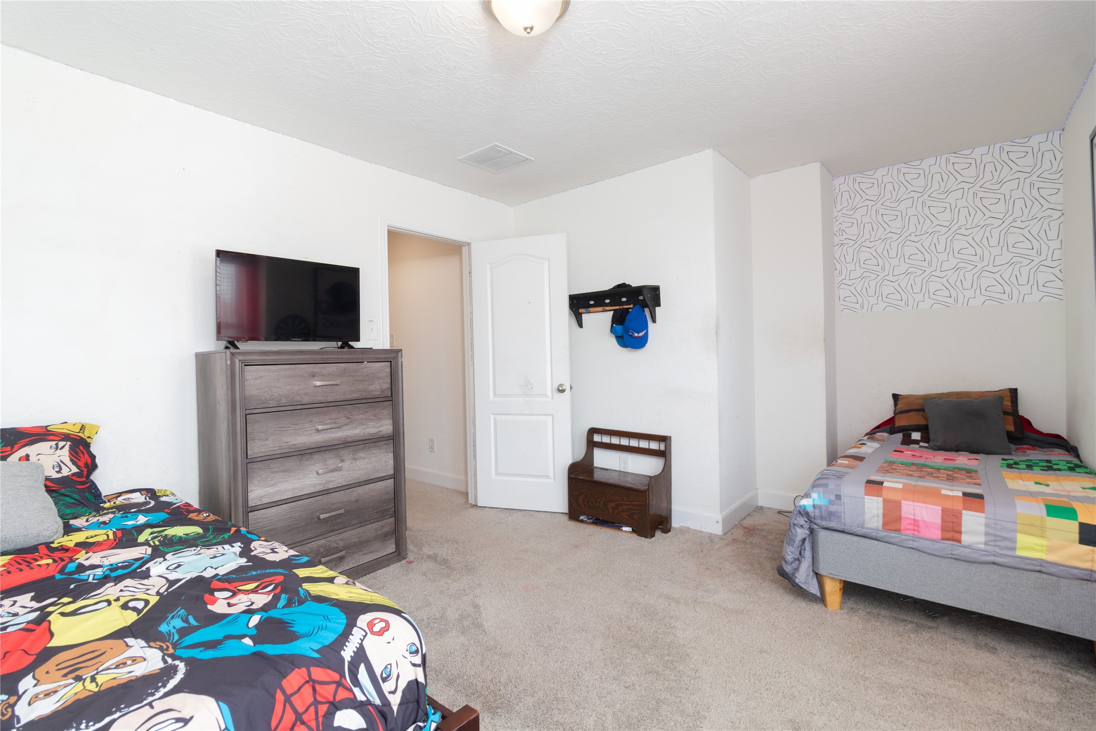 15706 Easton Gate Lane Property Photo 24