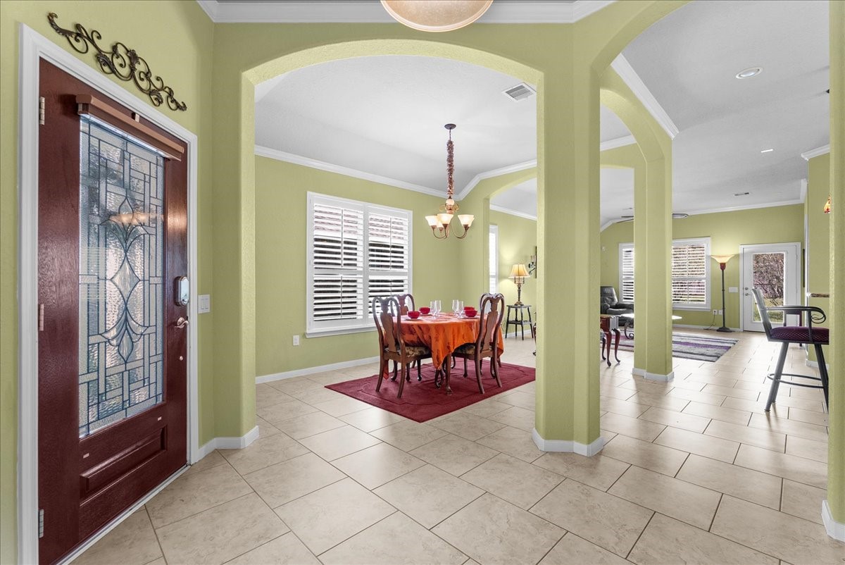 1209 Modena Drive Property Photo 3
