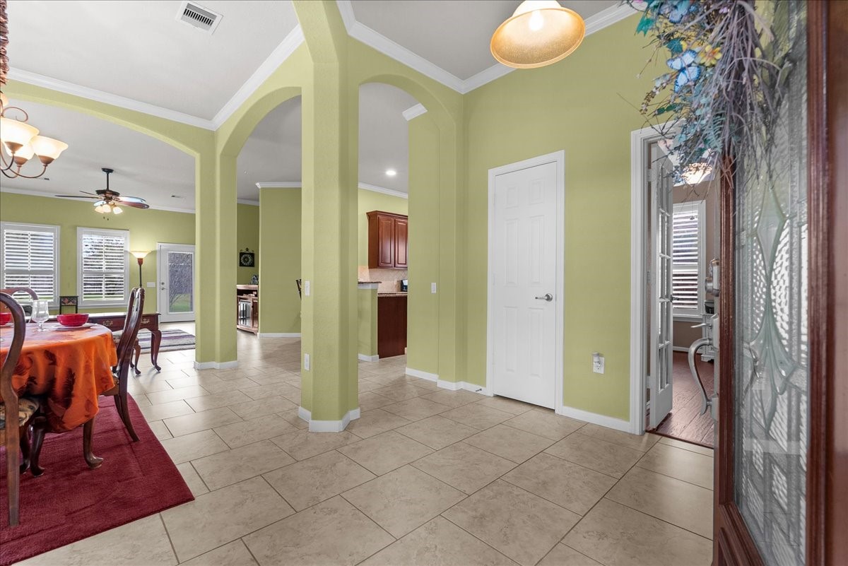 1209 Modena Drive Property Photo 6