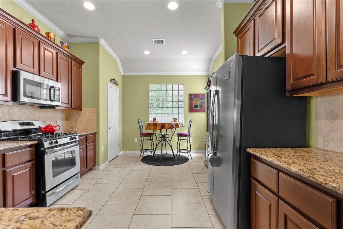 1209 Modena Drive Property Photo 14