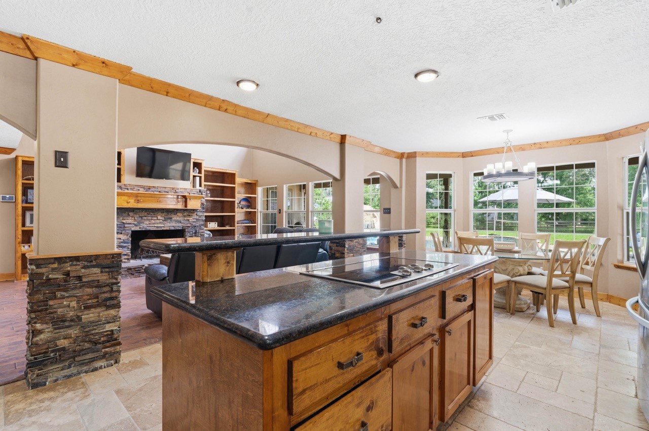 26815 E Fm 2090 Road Property Photo 12