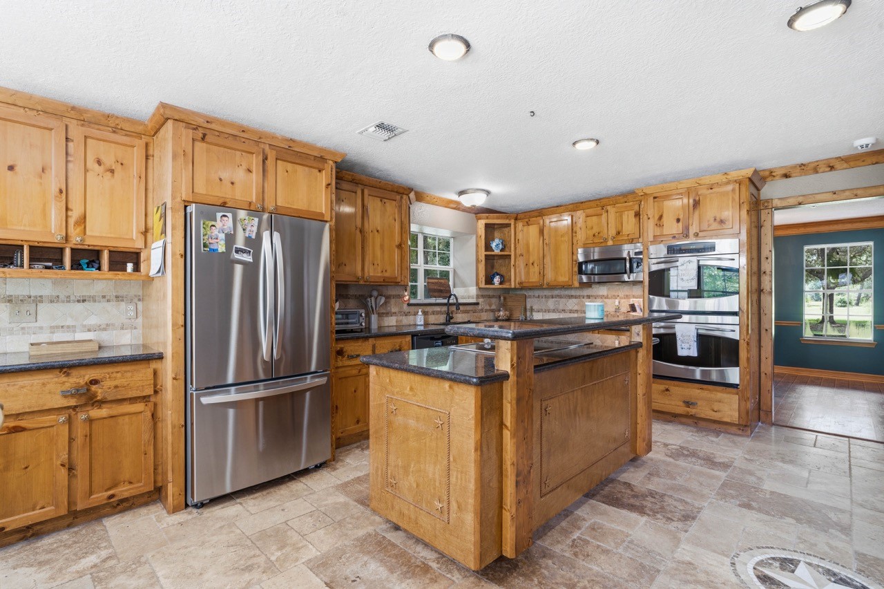 26815 E Fm 2090 Road Property Photo 14