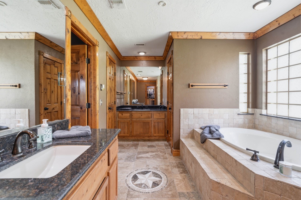 26815 E Fm 2090 Road Property Photo 26