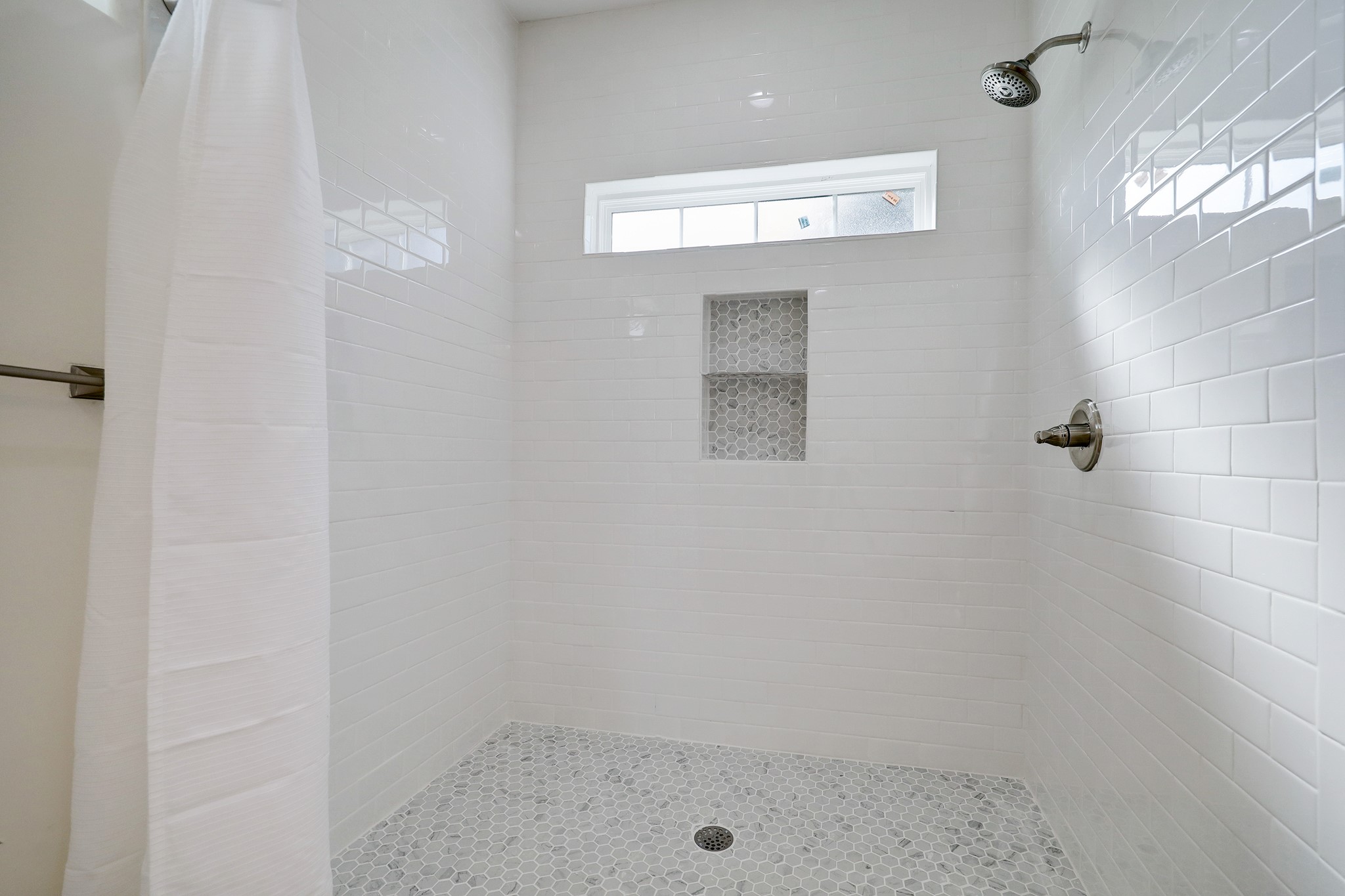 1211 E 32nd Street Property Photo 21