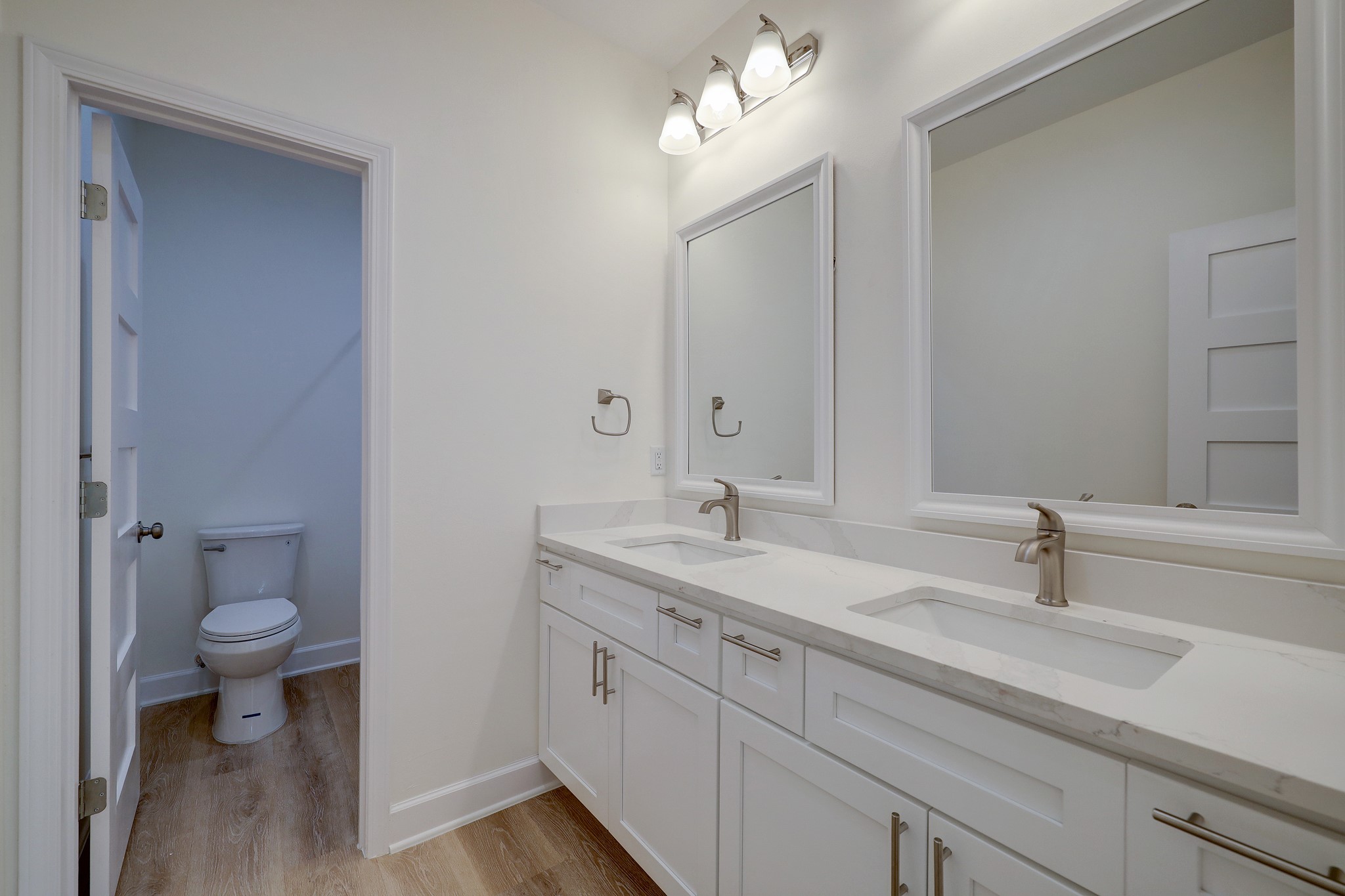 1211 E 32nd Street Property Photo 24