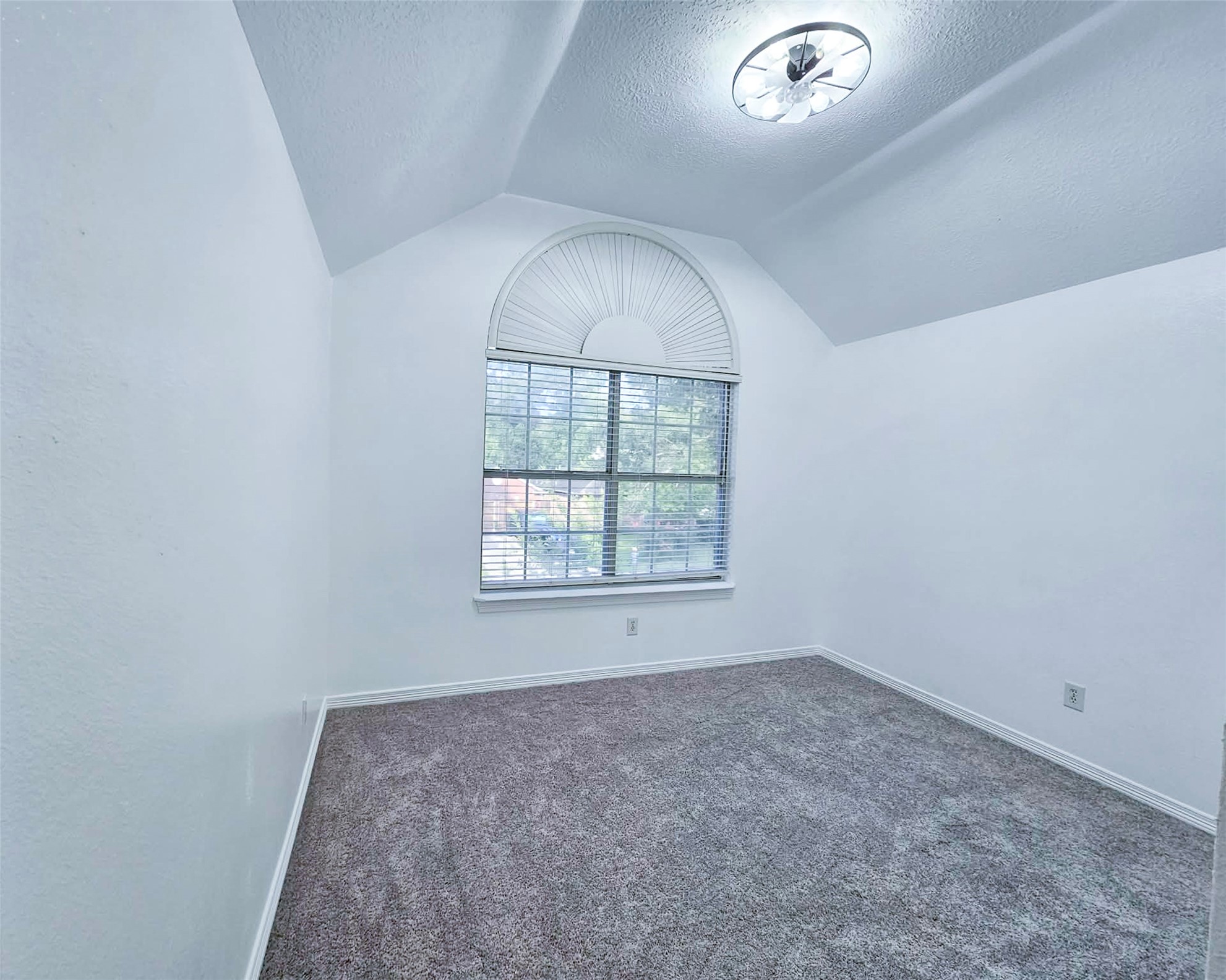 18507 Polo Meadow Drive Property Photo 16