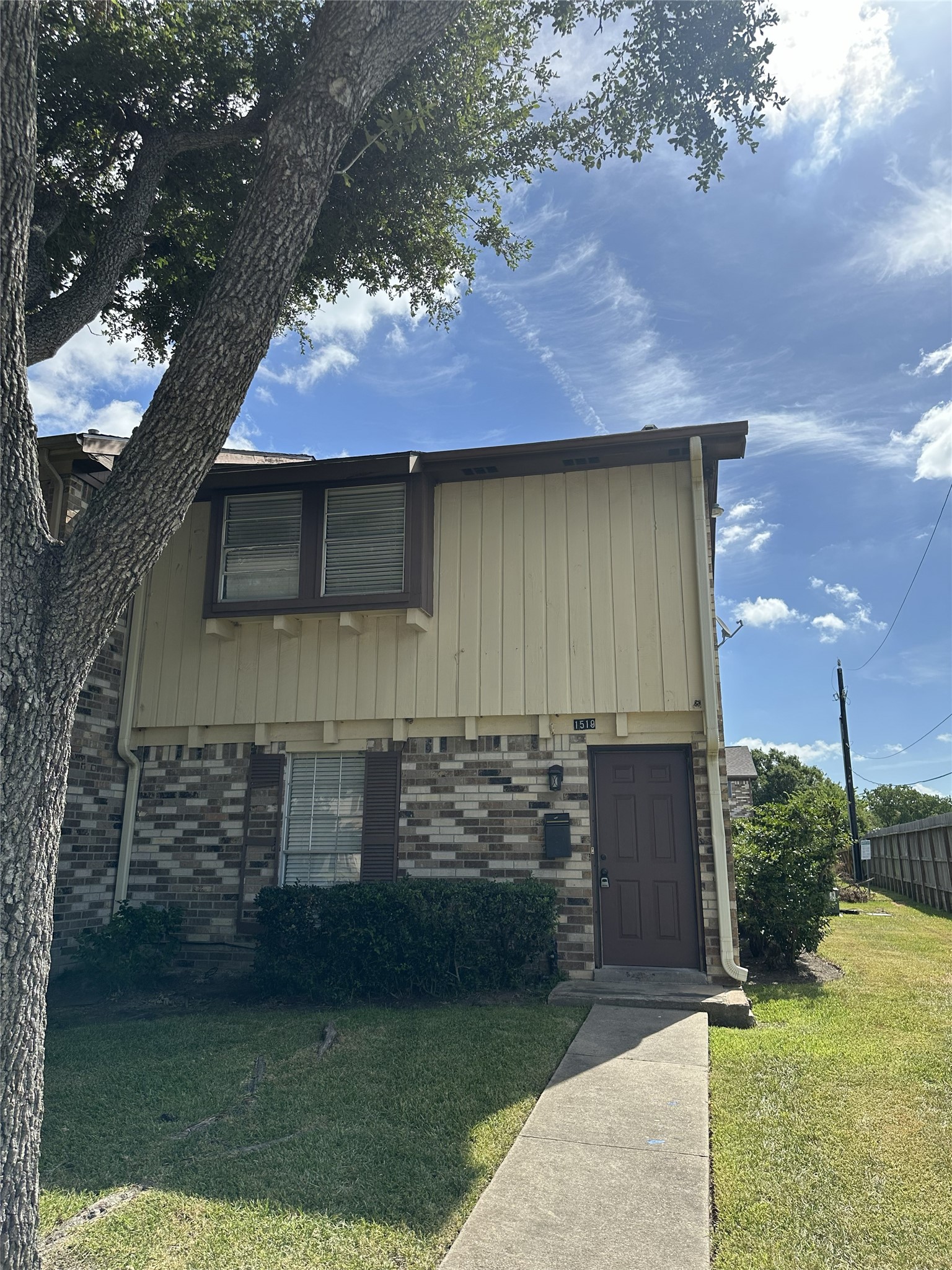 1519 S 8th Street Property Photo 1