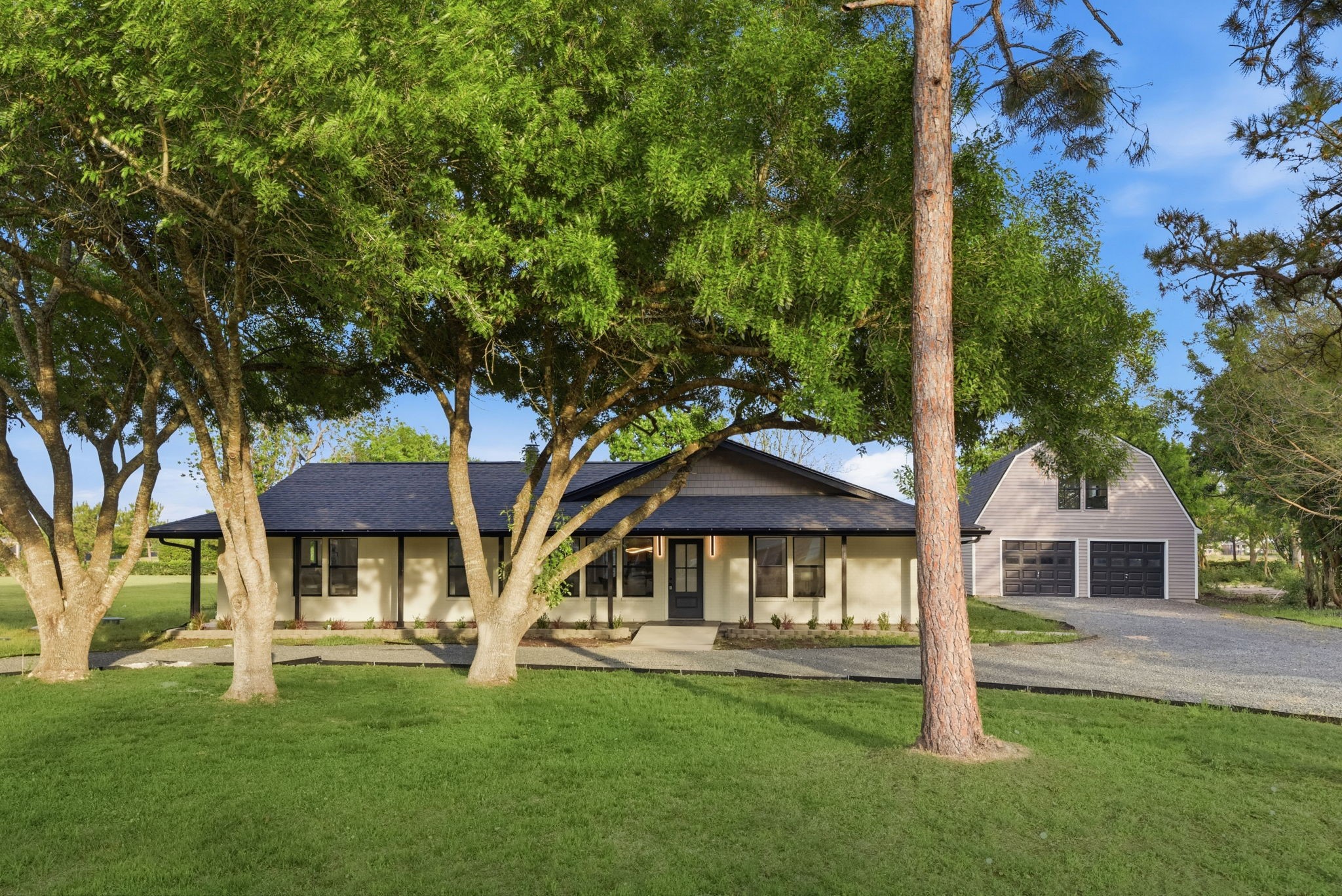 1011 Sycamore Road Property Photo 1
