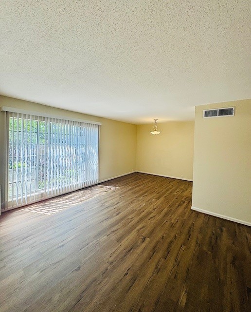 2201 Fountain View Drive 40f Property Photo 3