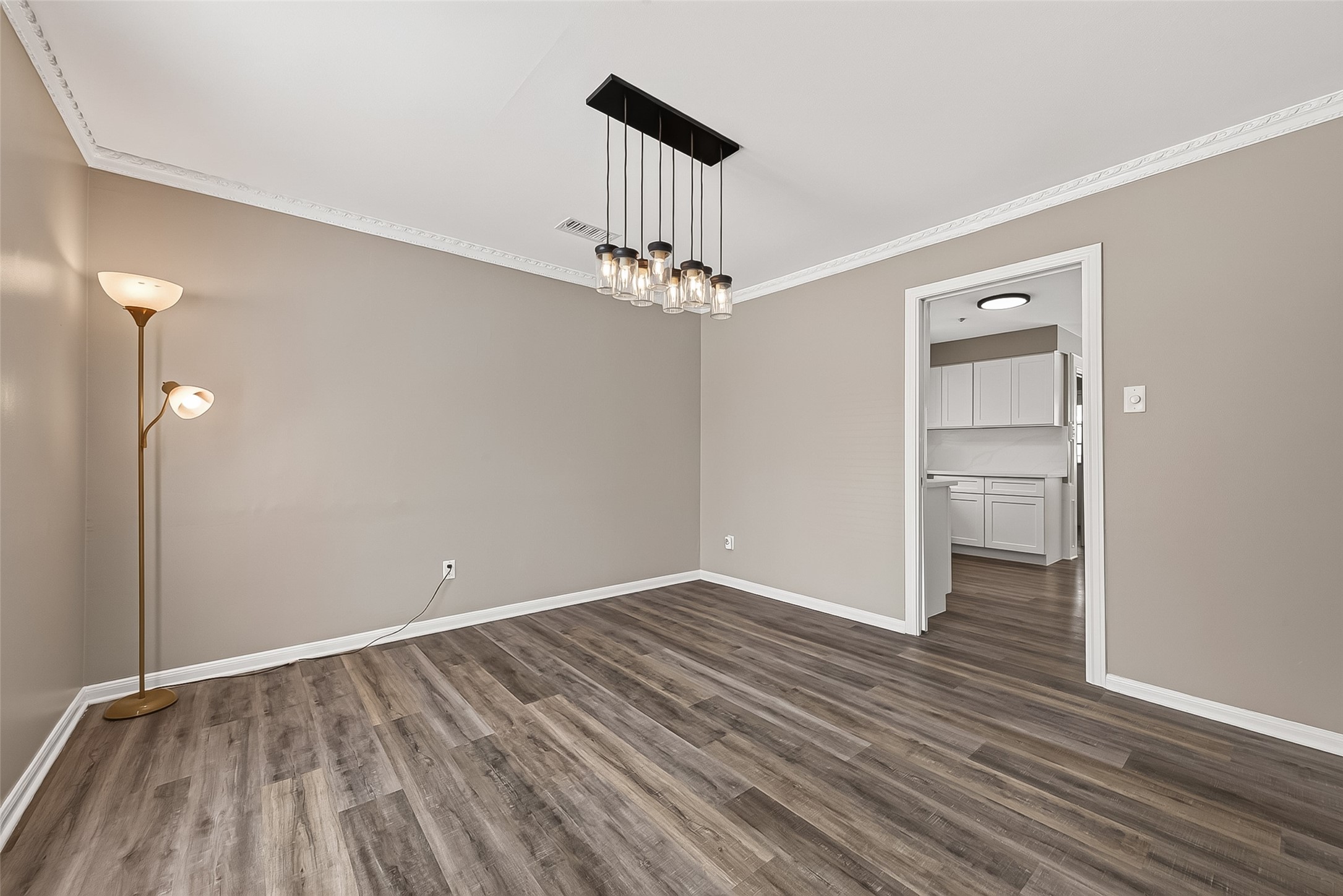 919 Longview Drive Property Photo 14