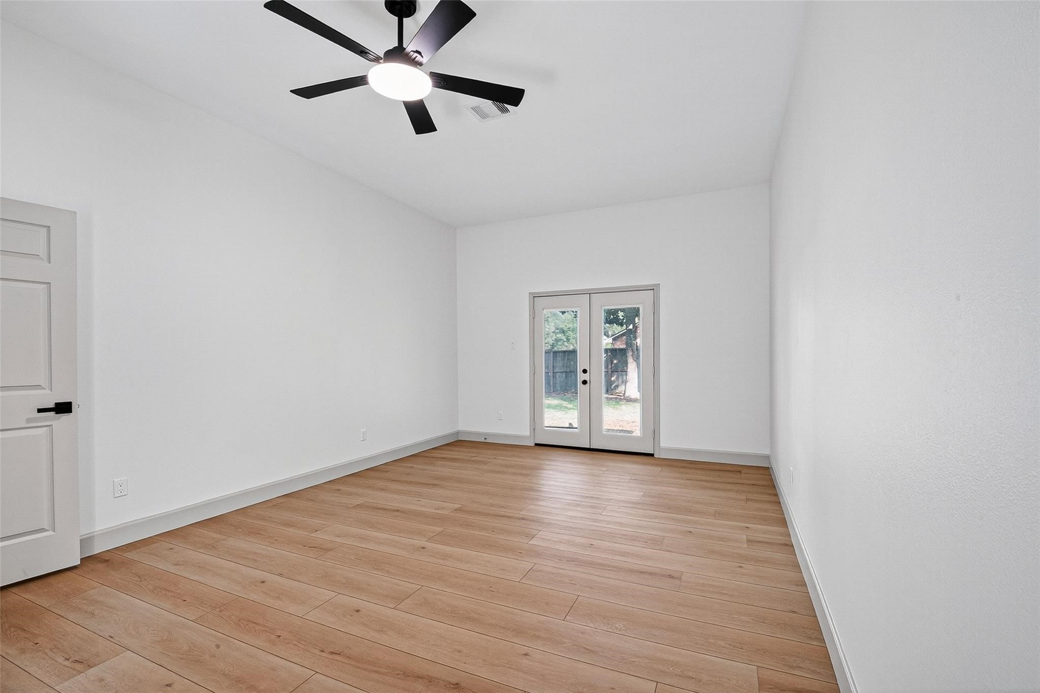 1522 New Cedars Drive Property Photo 10