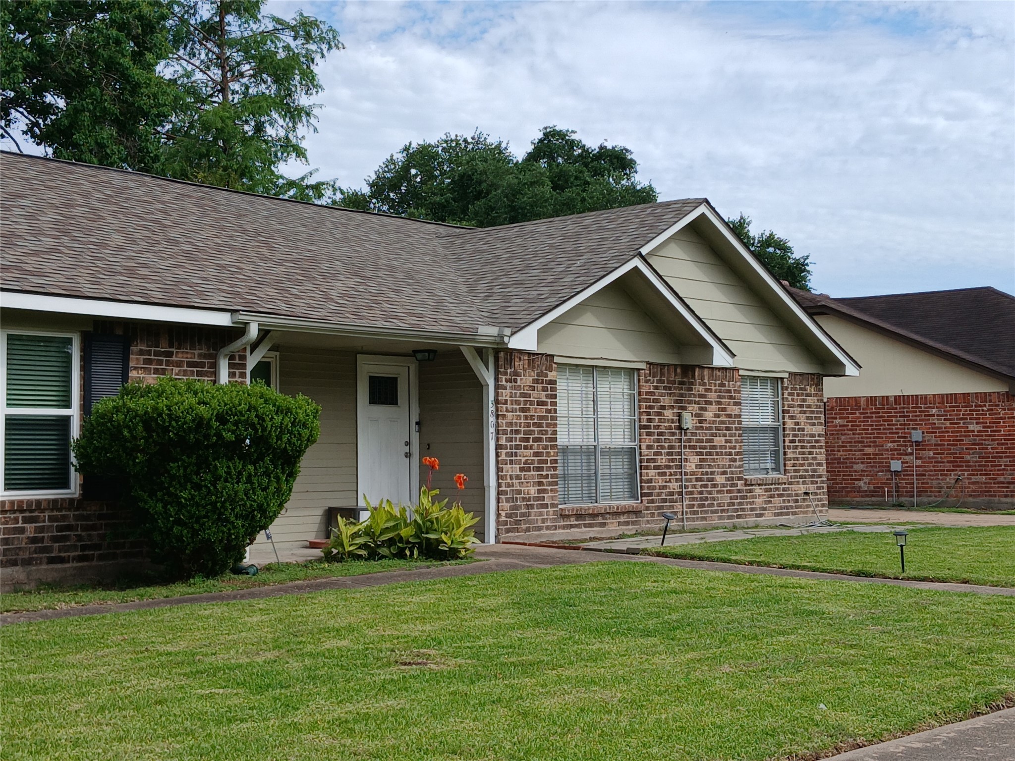 3807 Quiet Place Drive Property Photo 1