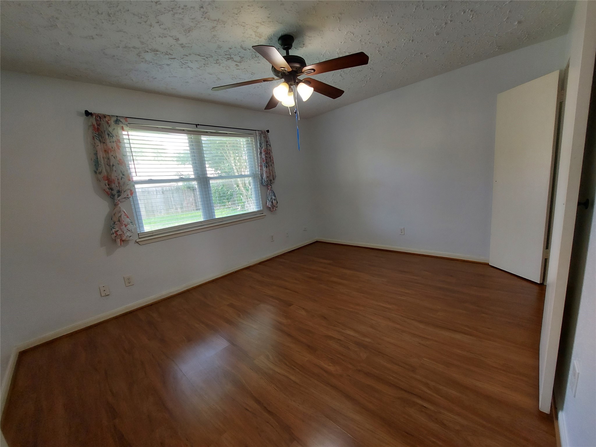 3807 Quiet Place Drive Property Photo 8