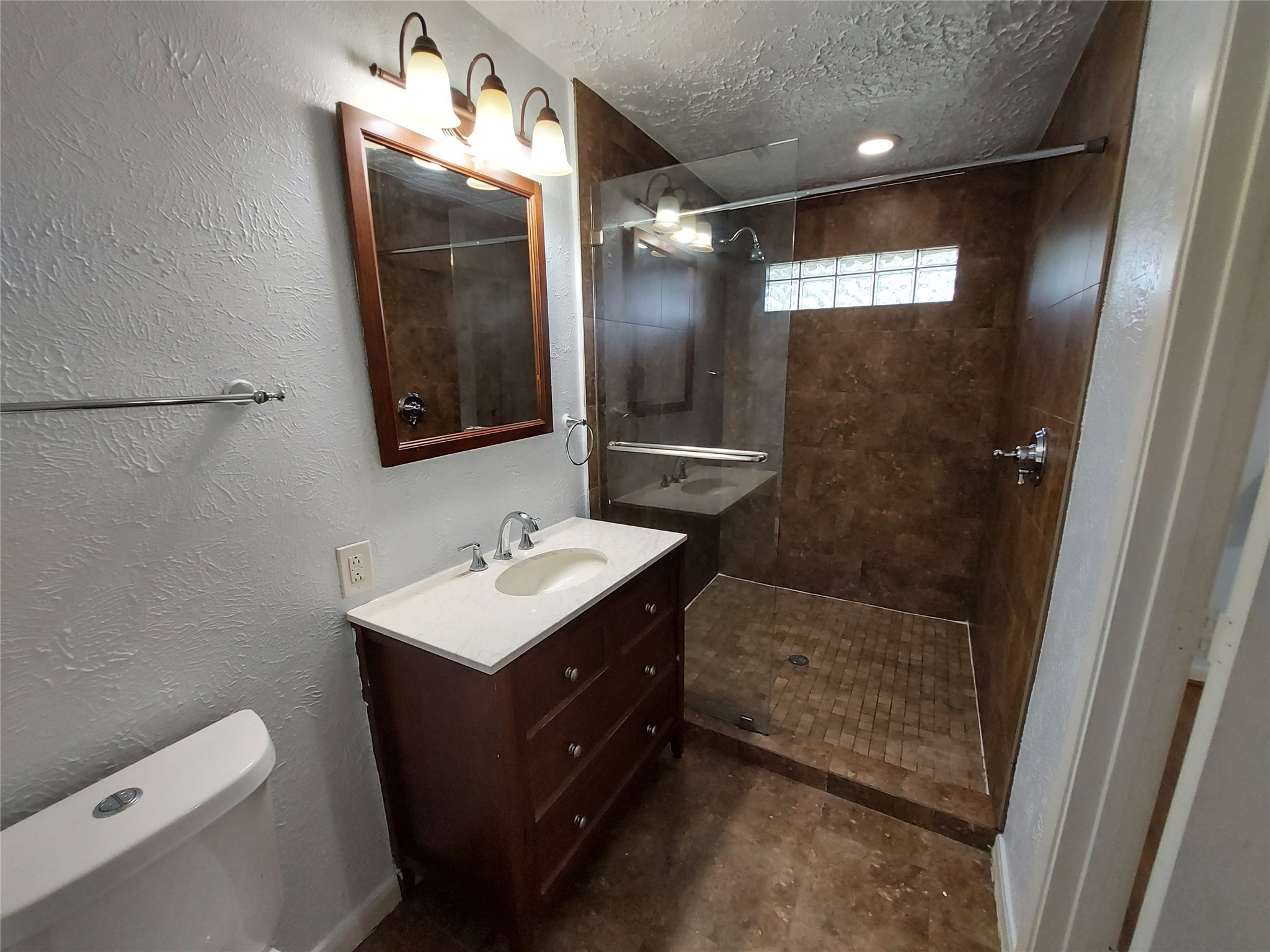 3807 Quiet Place Drive Property Photo 10