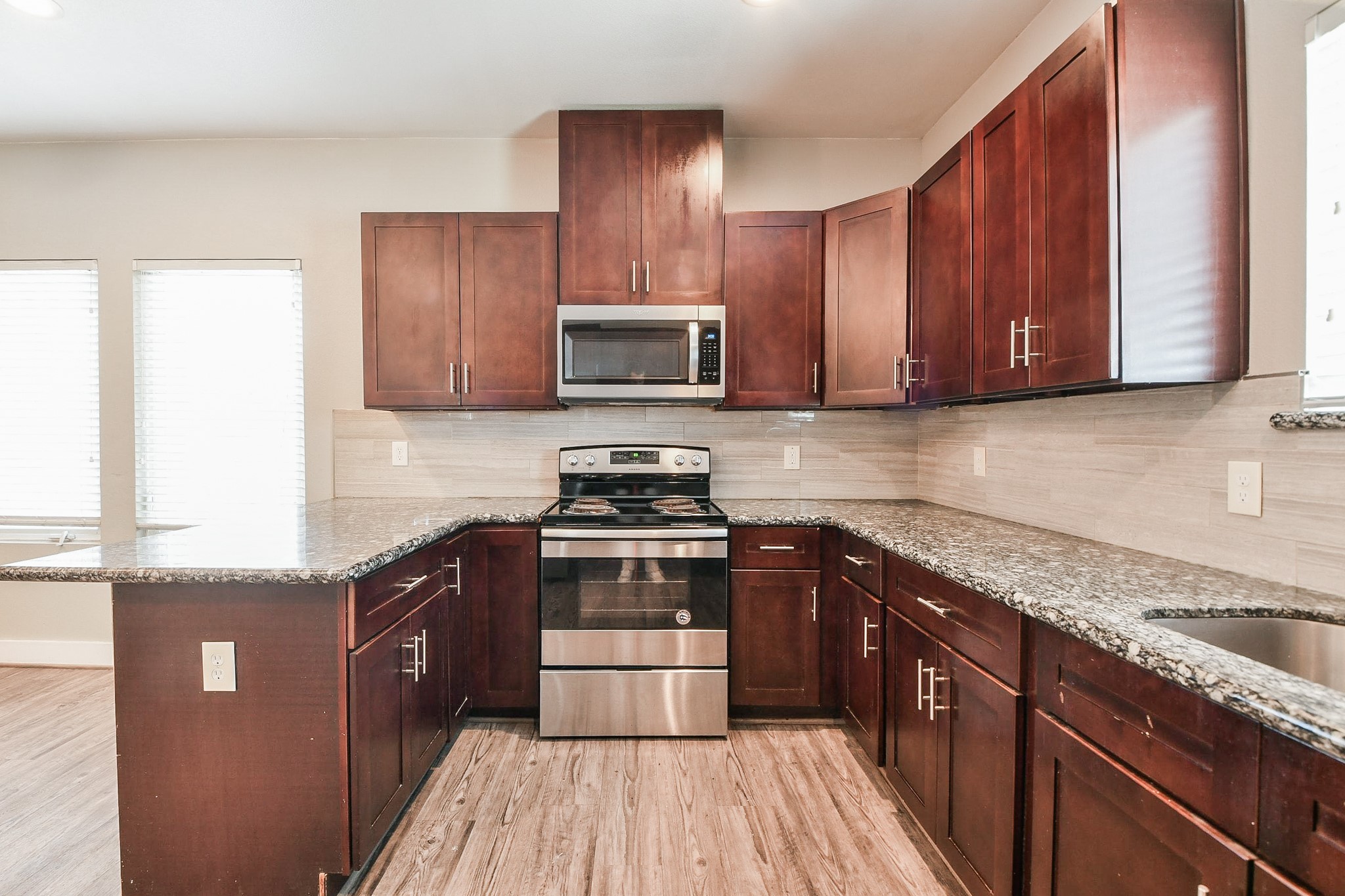3249 Dixie Drive B Property Photo 6