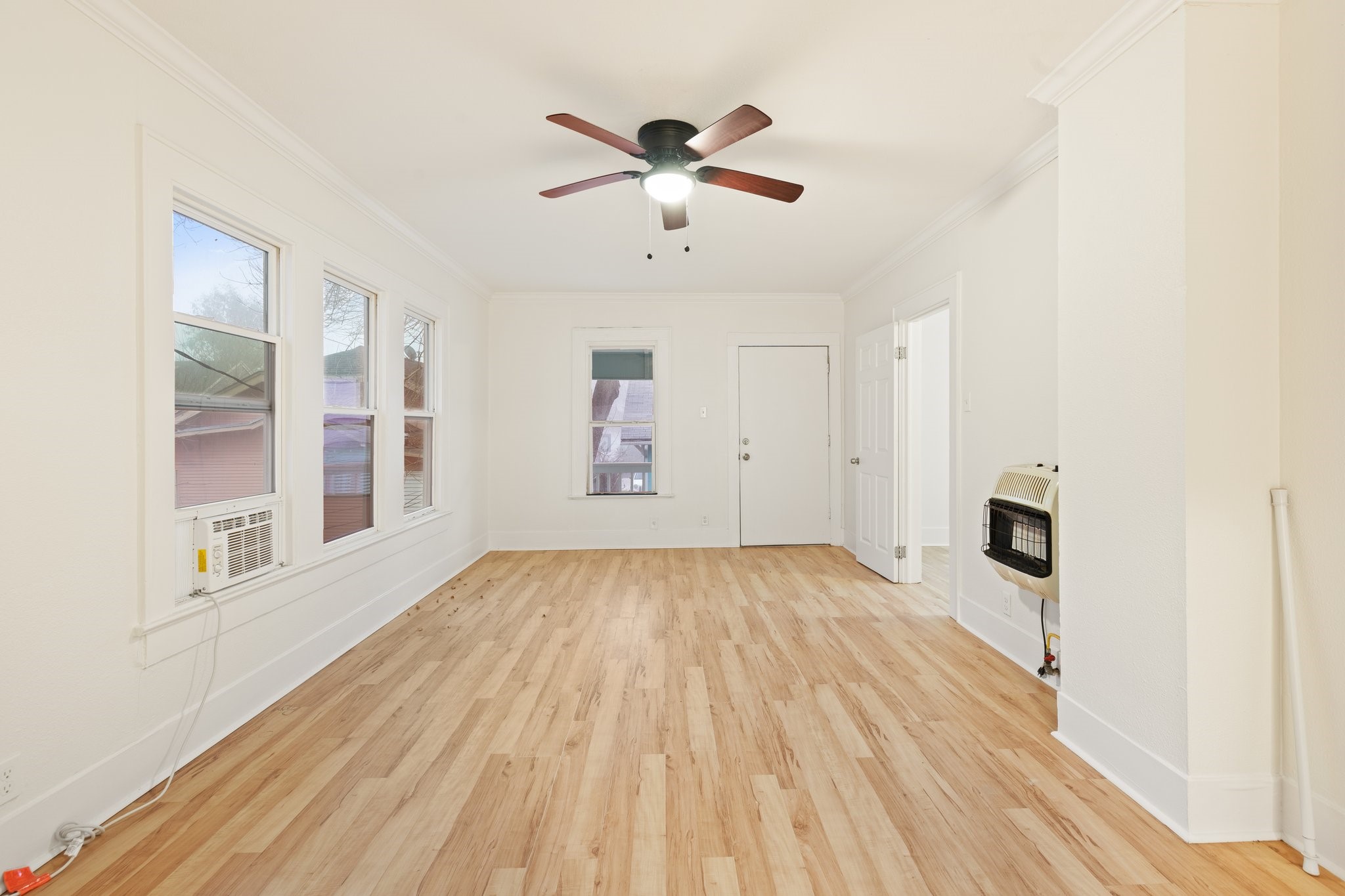 4728 Avenue R 1/2 Property Photo 7