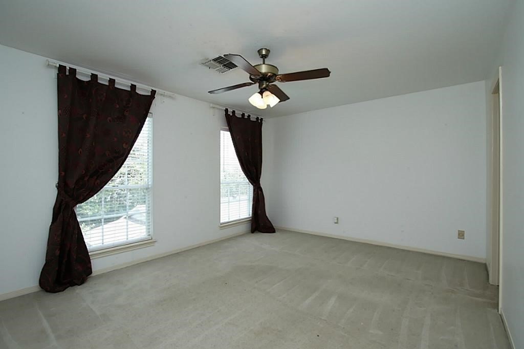 814 Knox Street C Property Photo 19