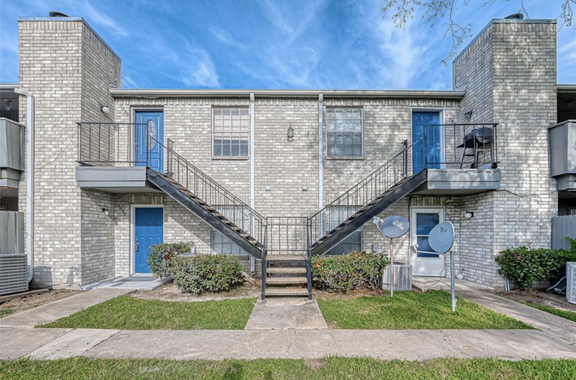 9700 Leawood Boulevard 212 Property Photo 1