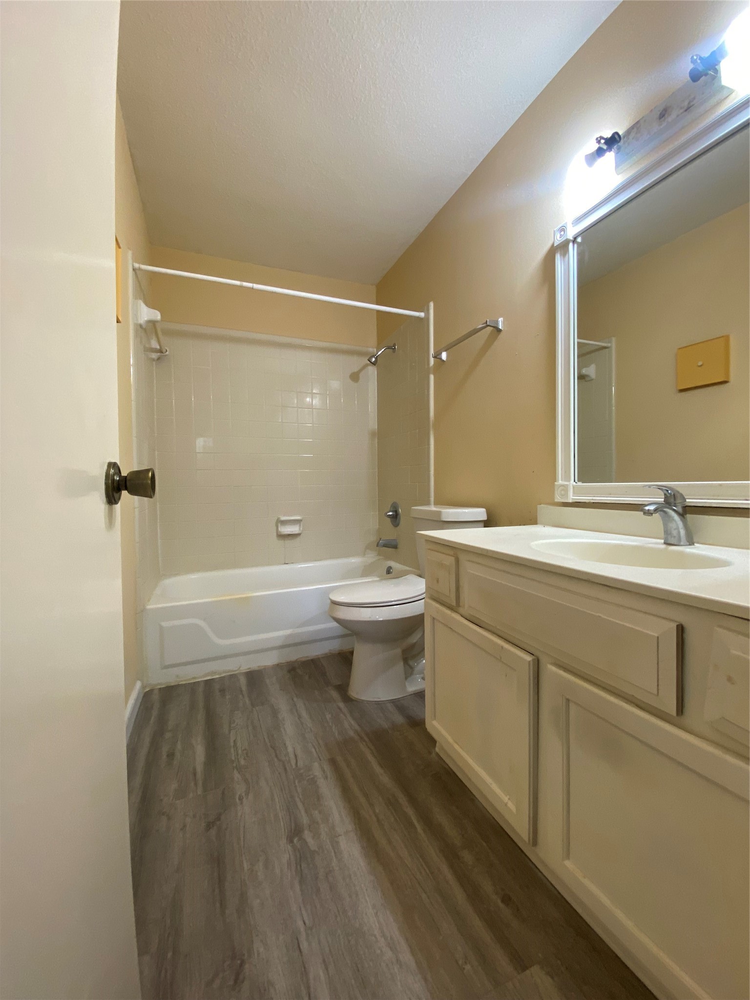 9700 Leawood Boulevard 212 Property Photo 15