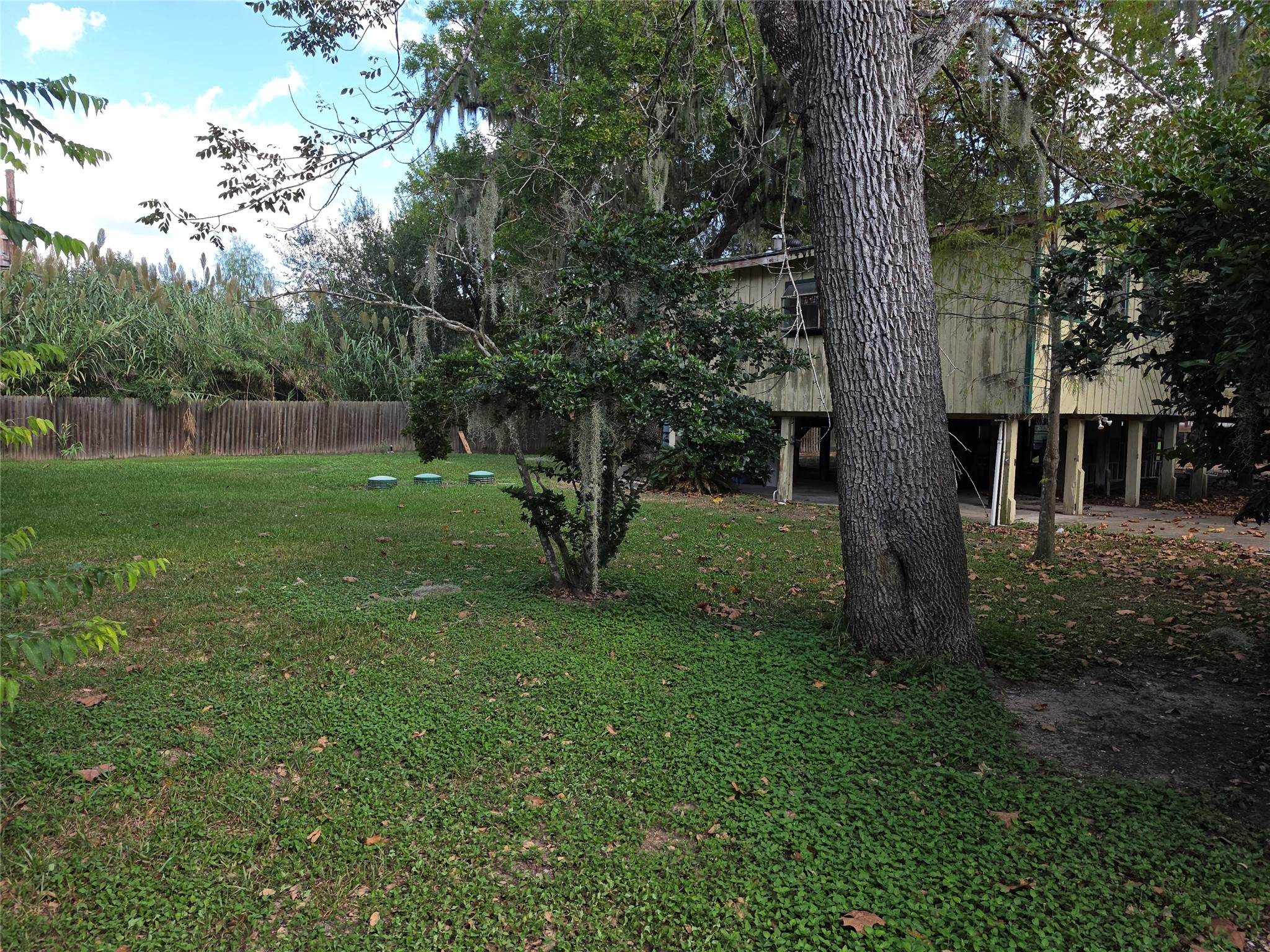 20511 Lake Forest Drive E Property Photo 2
