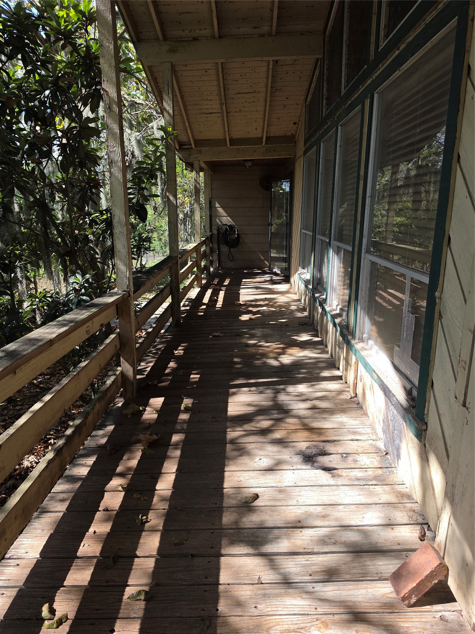 20511 Lake Forest Drive E Property Photo 5