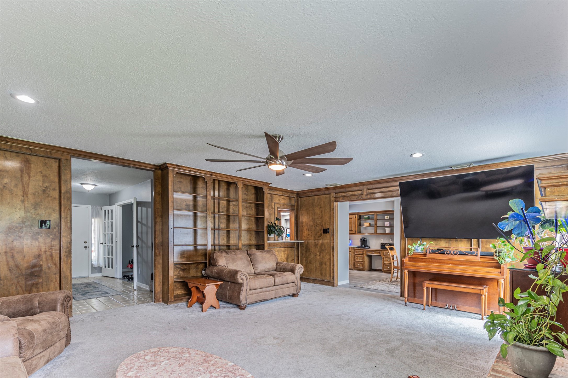 13106 Chriswood Drive Property Photo 4
