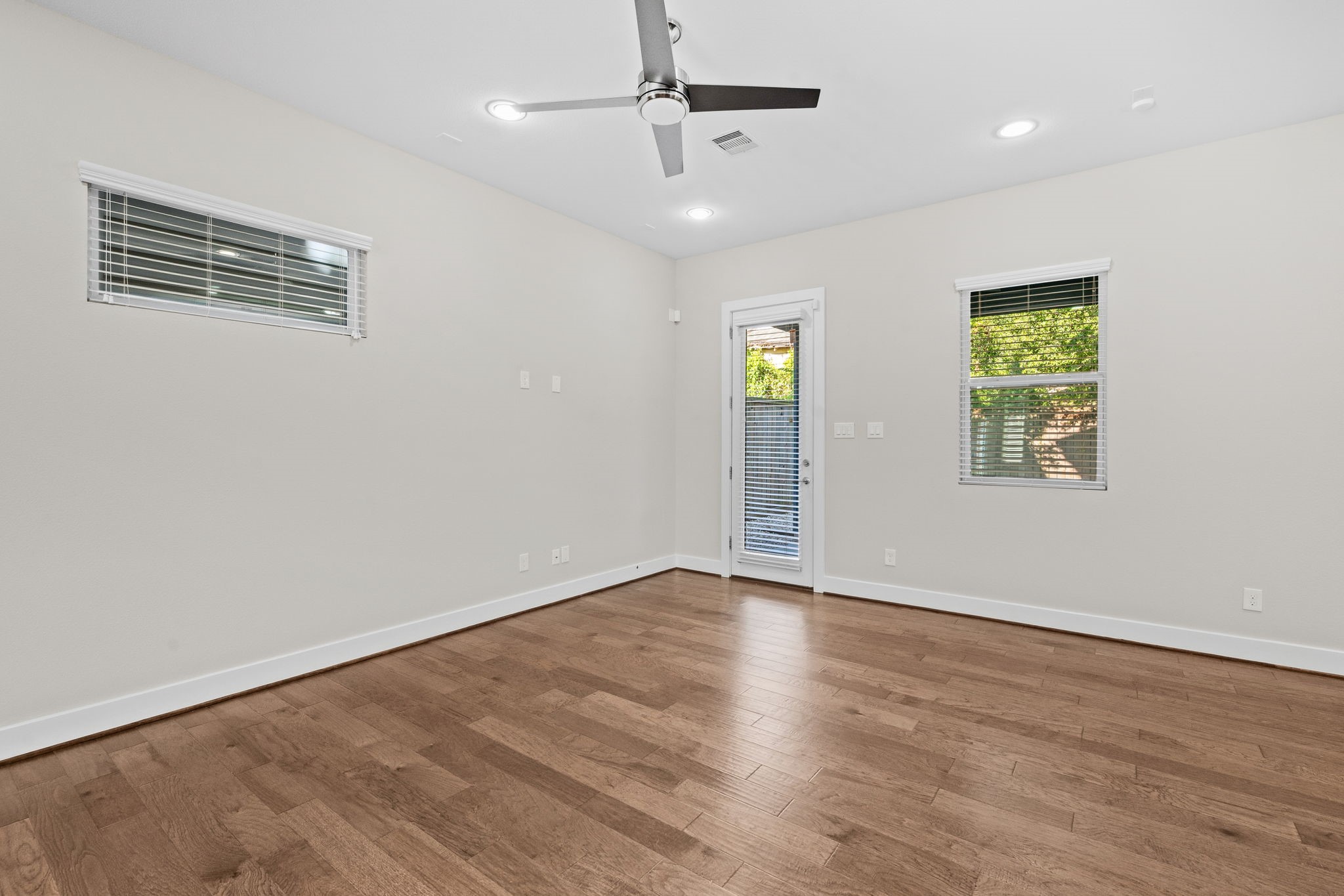 1611 Hardy Street Property Photo 11
