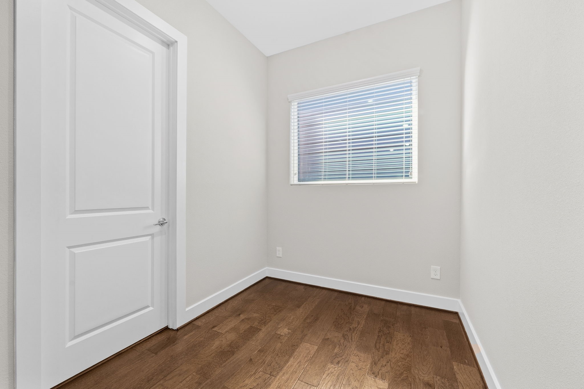 1611 Hardy Street Property Photo 23