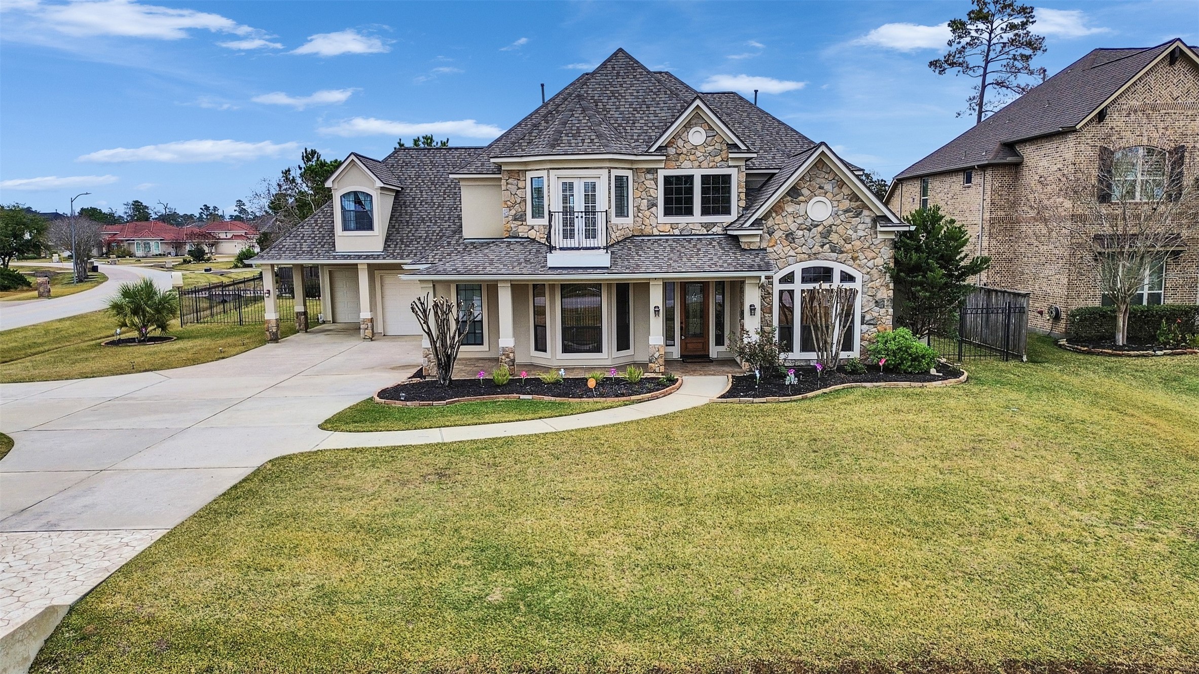 6914 Sandwedge Point Court Property Photo 4