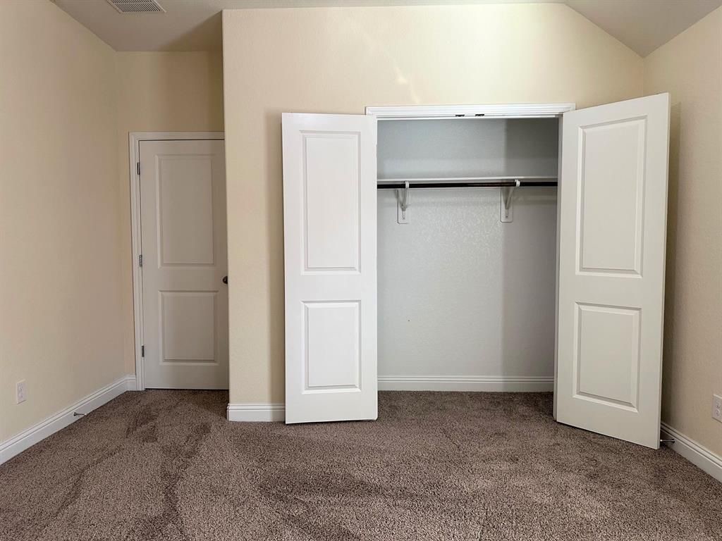 9631 Hideaway Green Drive Property Photo 17