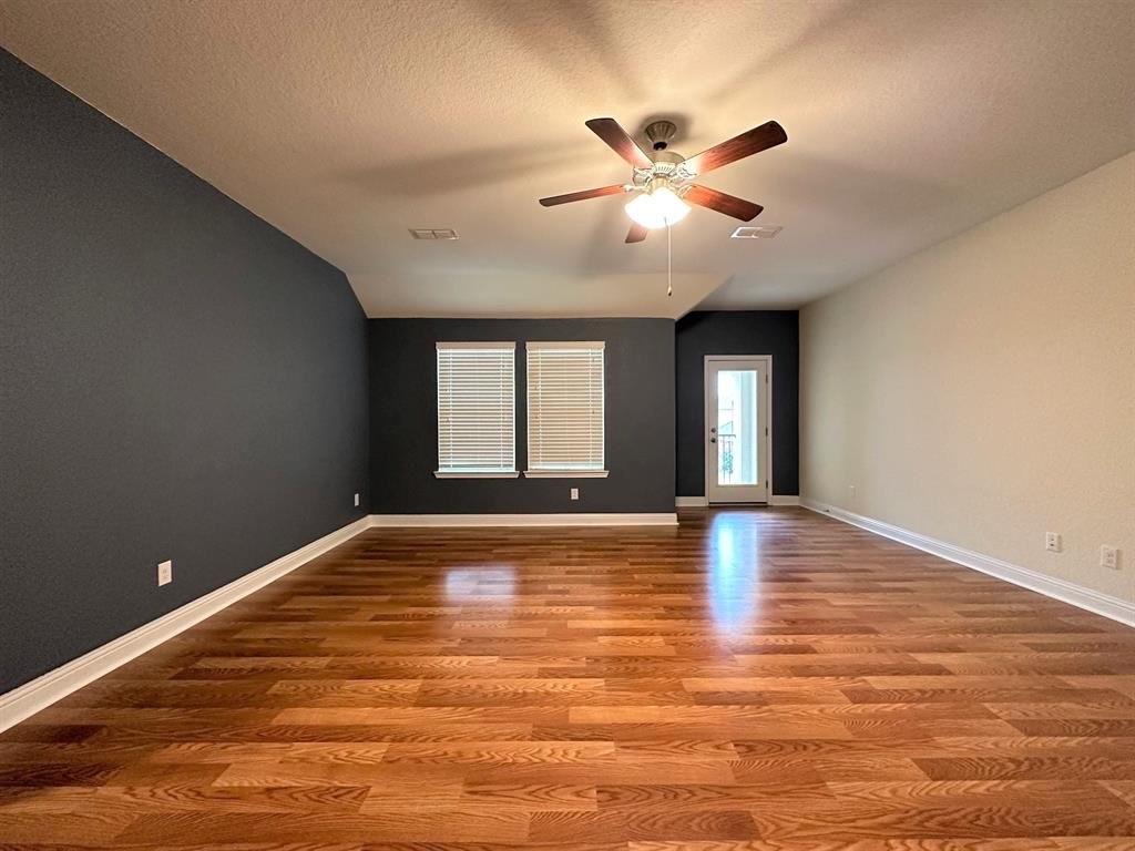 9631 Hideaway Green Drive Property Photo 30