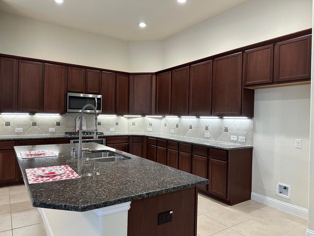 9631 Hideaway Green Drive Property Photo 34