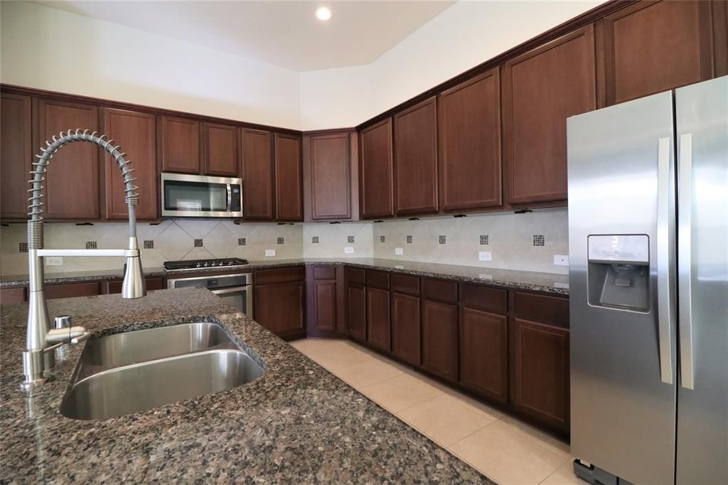 9631 Hideaway Green Drive Property Photo 37