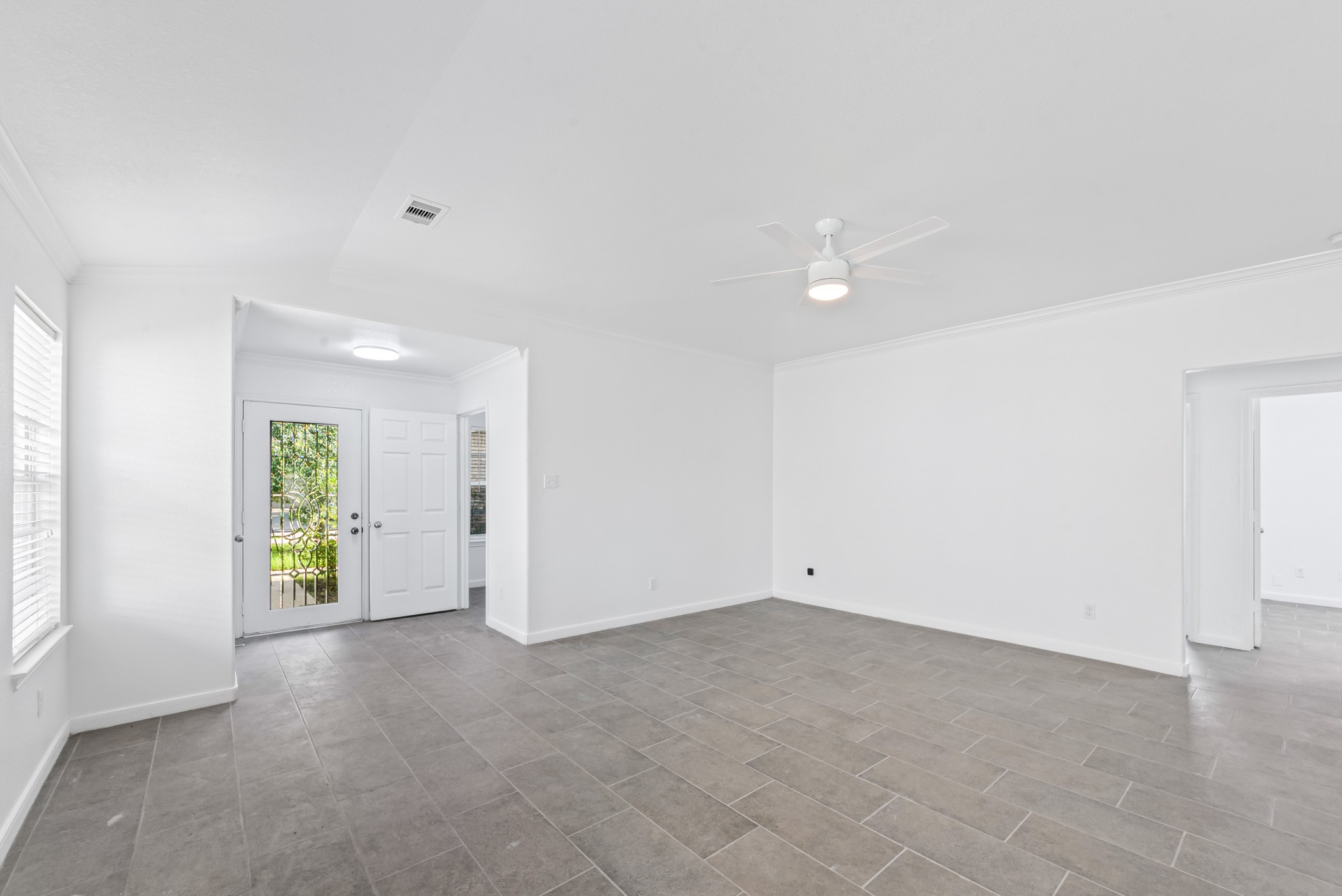 13112 Trail Manor Drive Property Photo 3