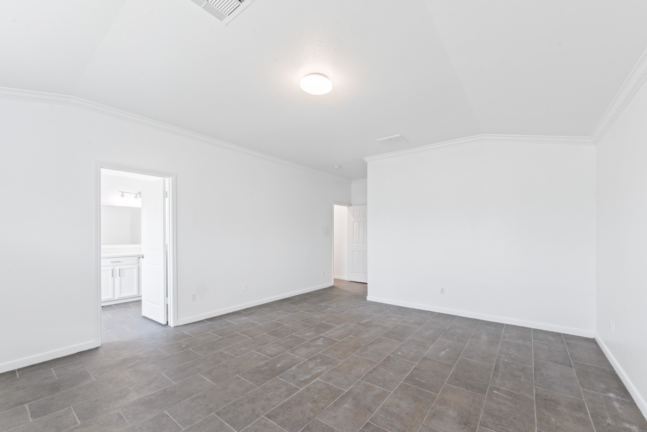 13112 Trail Manor Drive Property Photo 9