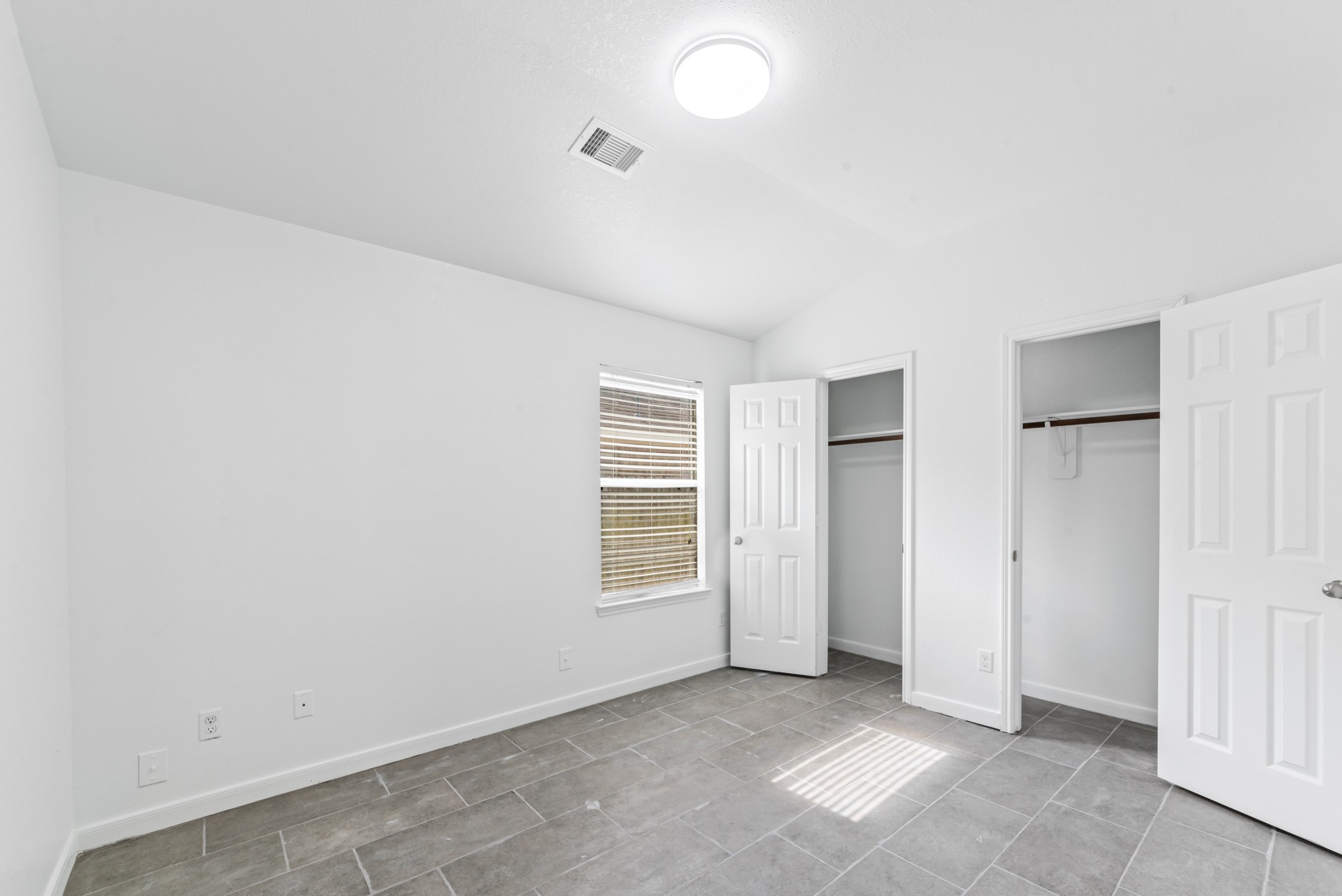 13112 Trail Manor Drive Property Photo 10