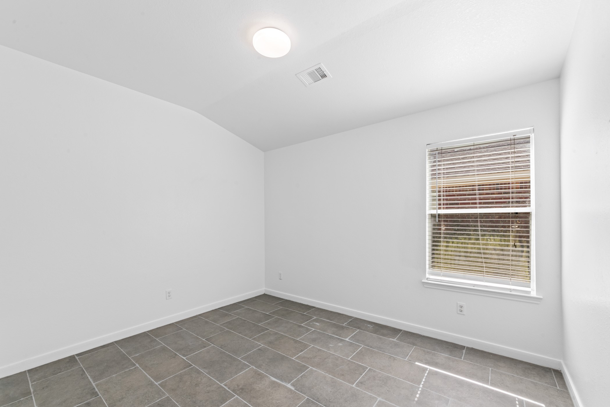 13112 Trail Manor Drive Property Photo 11