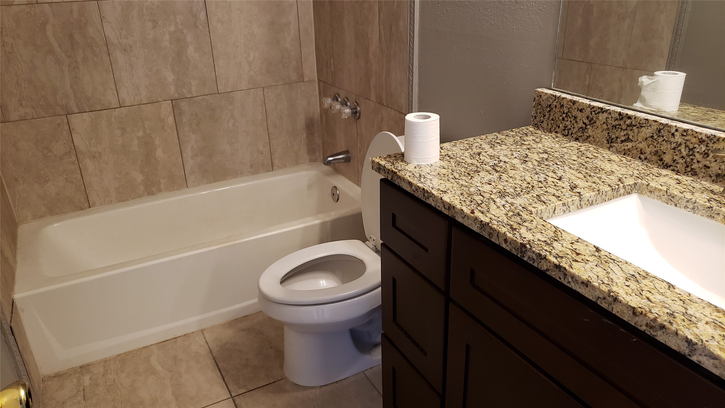 2707 Oakdale Court Property Photo 10