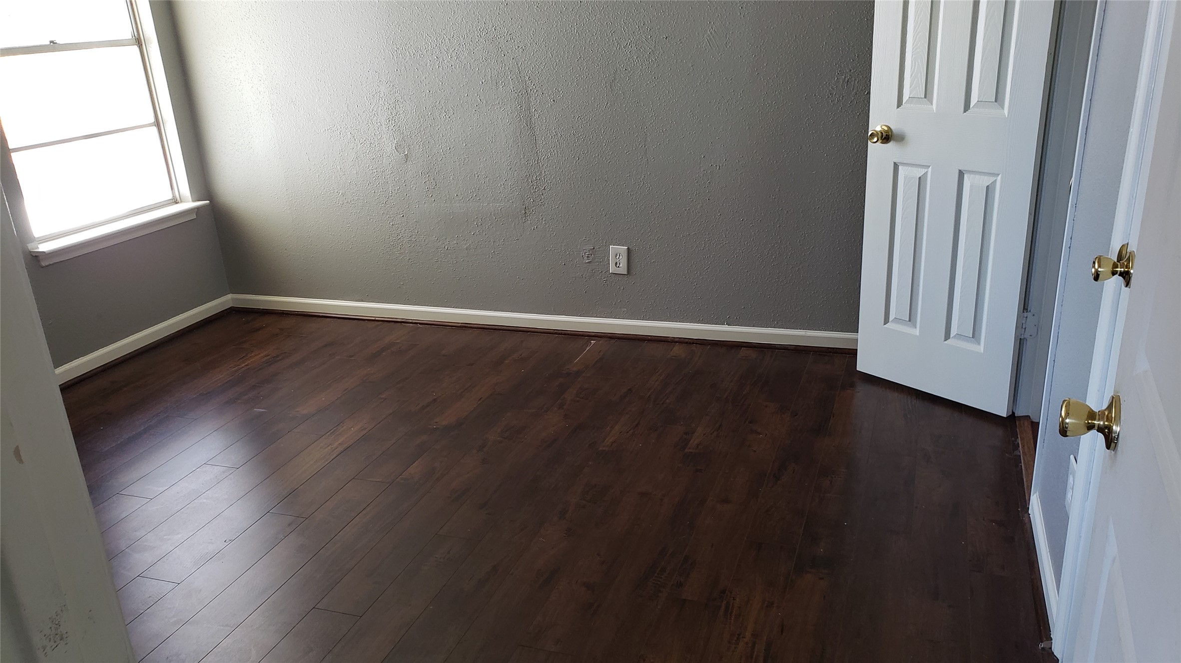 2707 Oakdale Court Property Photo 11