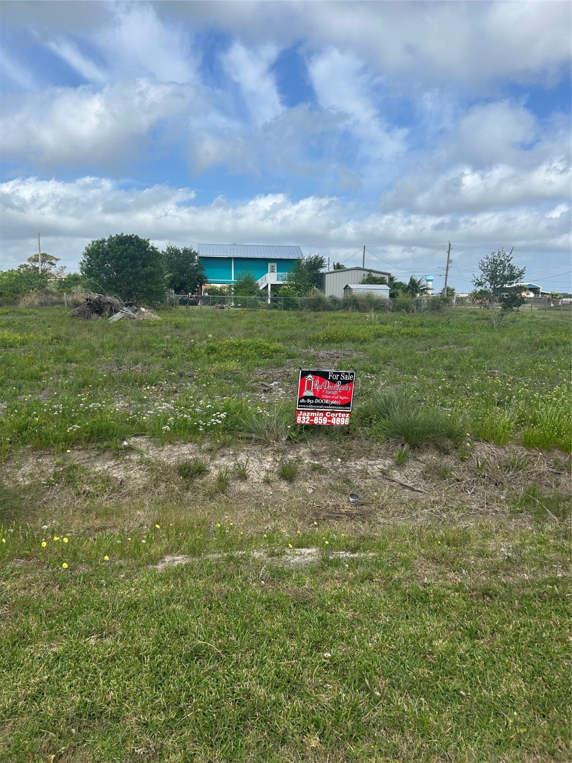 802 17th Street Property Photo 1